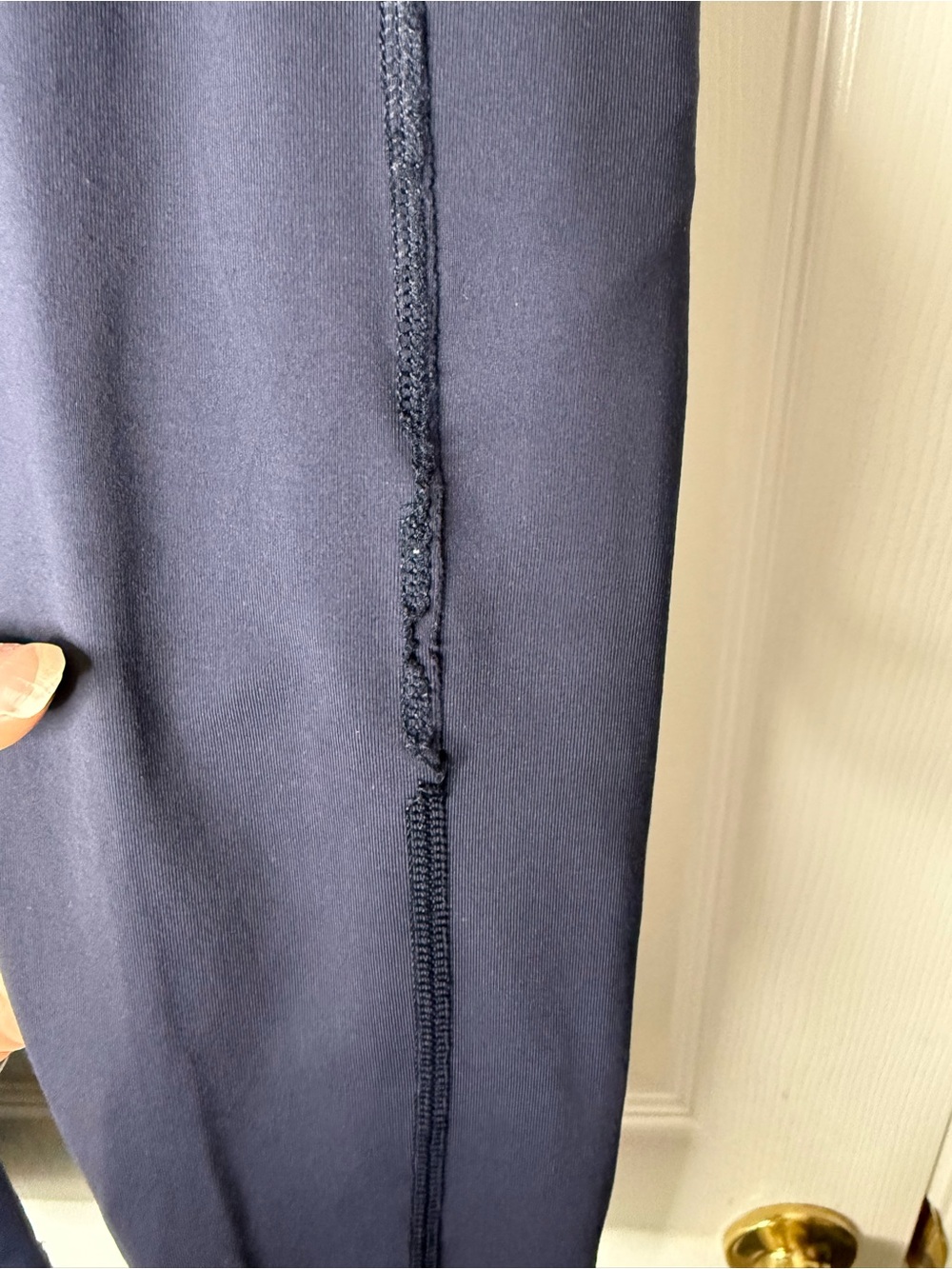LULULEMON Black Pace Rival Crop 22” Medium Rise Pockets Luxtreme Leggings Sz 8 - Picture 13 of 14